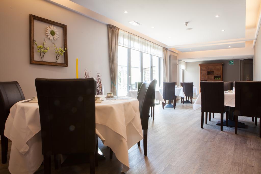 Hotel Ambiotel Tongeren Bagian luar foto